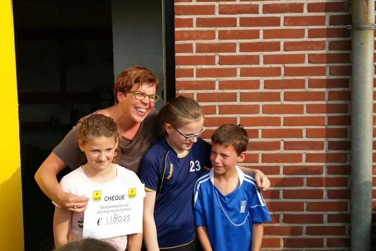 Clubhuis-actie - Stroopwafels verkoop 2 Dalto-stroopwafelactie
