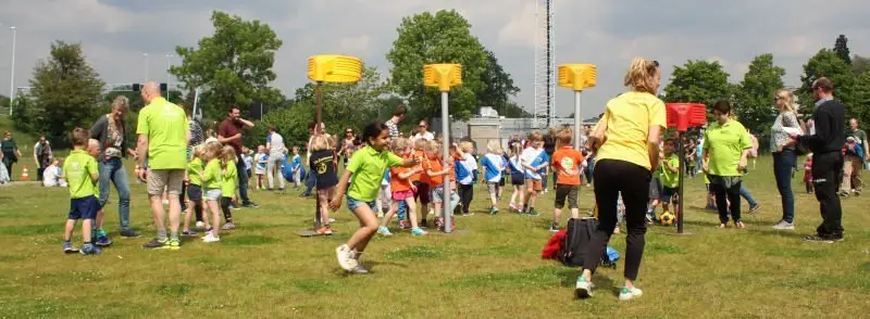 52e Dalto/Klaverblad Verzekeringen Schoolkorfbaltoernooi - de foto's 1 52e Dalto Schoolkorfbaltoernooi