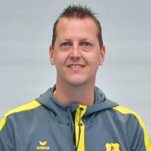 Ook de D2, D3 en D4 voorzien van trainers! 3 Profiel foto Adriaan 300 - Dalto/Klaverblad Verzekeringen - Korfbal - Driebergen