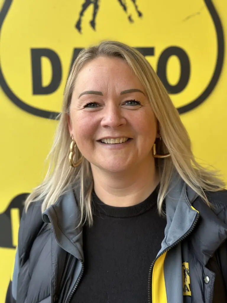 Esther - Dalto/Klaverblad Verzekeringen - Korfbal - Driebergen