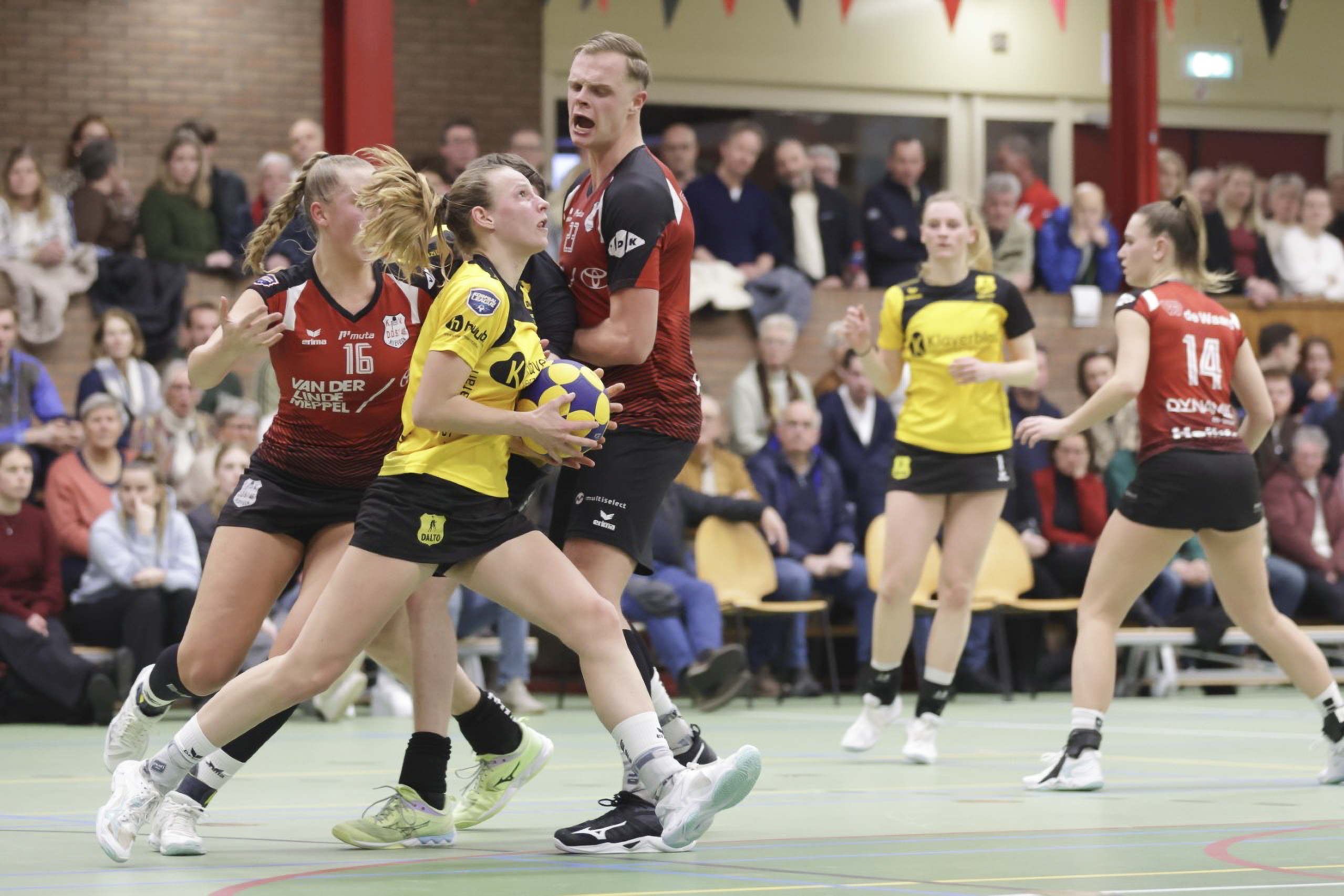 260206 DOS46 Dalto Nienke Laan - Dalto/Klaverblad Verzekeringen - Korfbal - Driebergen